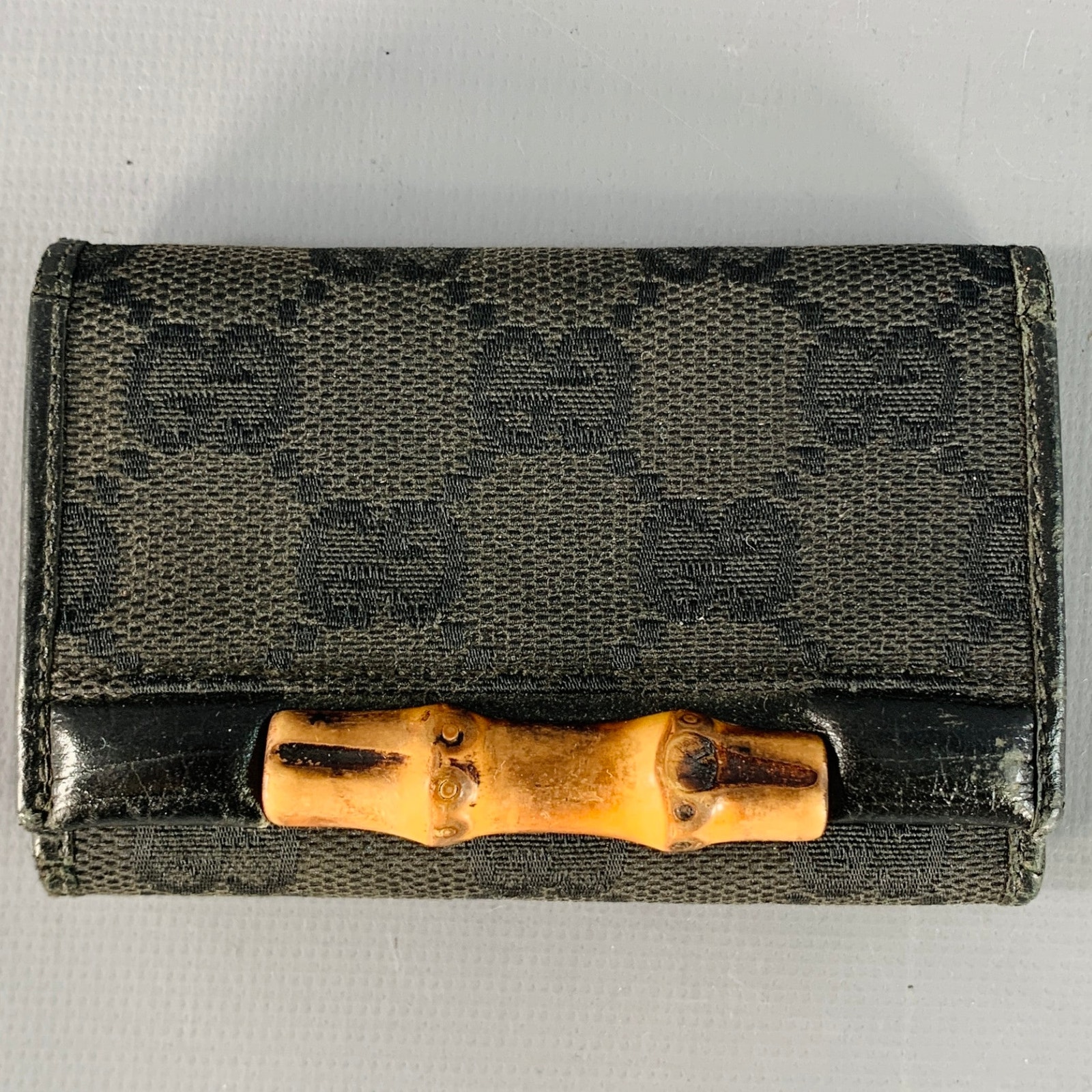 Gucci Guccissima Black Natural Monogram Leather Canvas Six Ring Key Holder